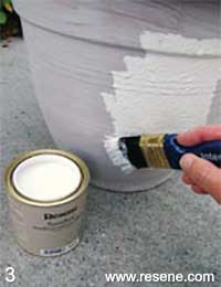 Step 3 how to decorate a pot with masonry effect