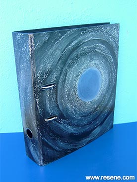 Paint a space age ring binder