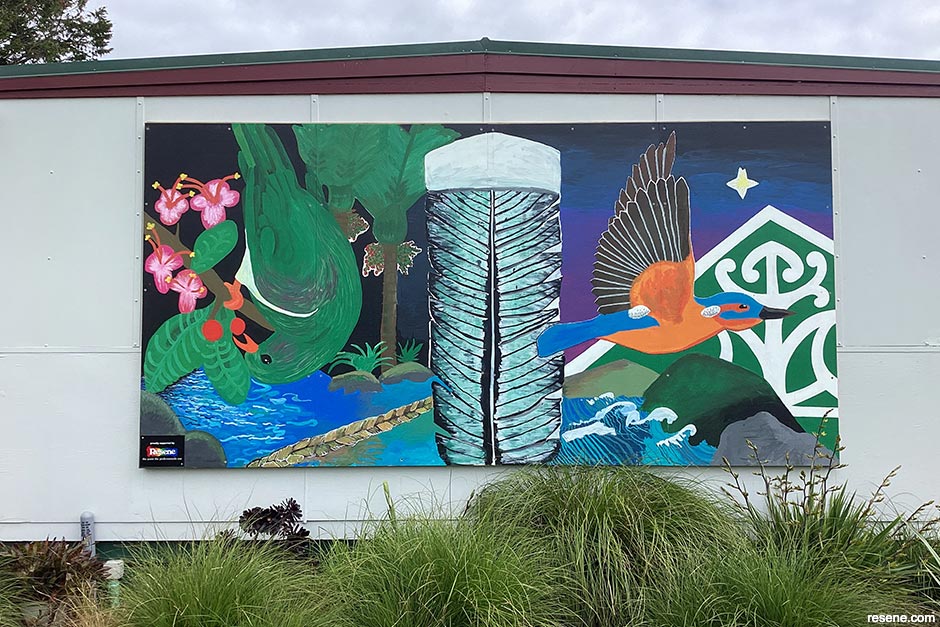 Peria School mural - Manu themed