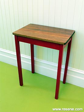 How to finish a side table