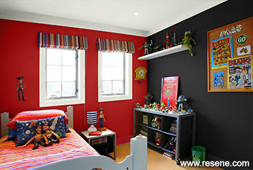 Feature walls using blackboard paint in the childrens room