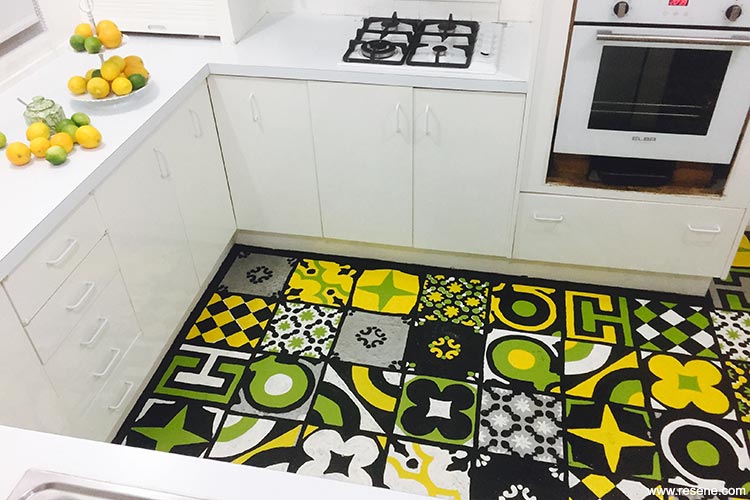 Painted kitchen floor - photo 2