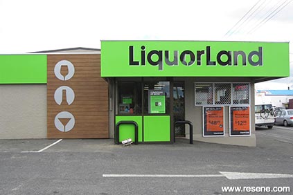Liquorland store re-image