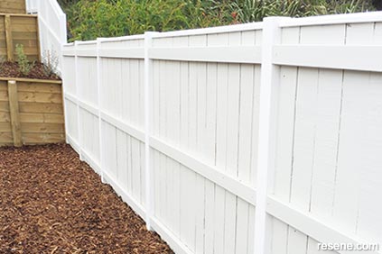 How to paint or stain fences and gates