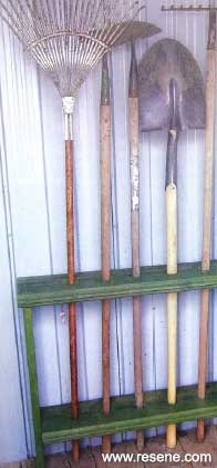 How to make a rack for long handled tools