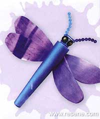 How to make a dragonfly from recycled wood