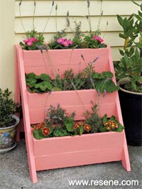 How to create a tiered planter