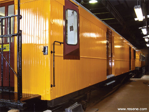 The yellow Taieri Gorge train