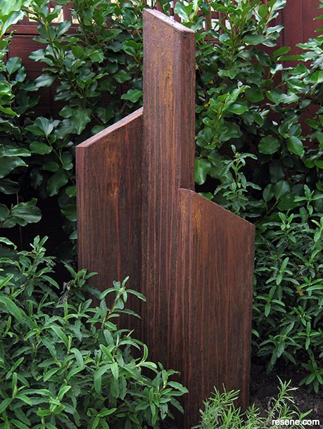 Make a wooden garden sculpture with Resene FX Faux Rust Effect
