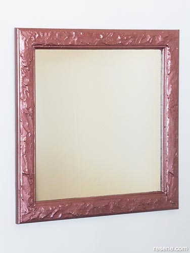 How to create a textured mirror