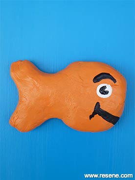 Model a goldfish