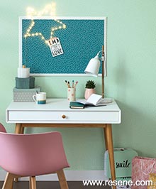 Resene Smile Wallpaper Collection - Room using SMIL69726809
