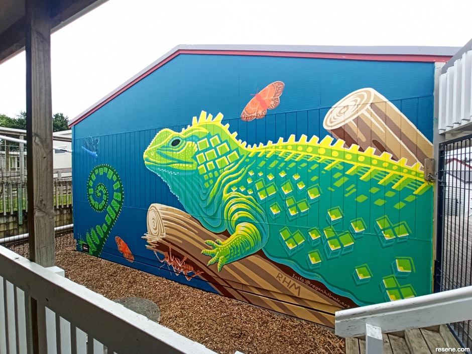 Wairau Valley Special School mural - Native NZ wildlife themed