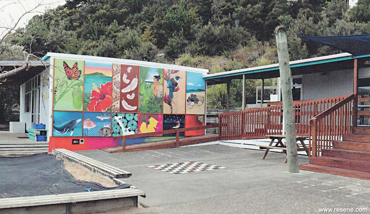 Pukenui Primary School mural - overview
