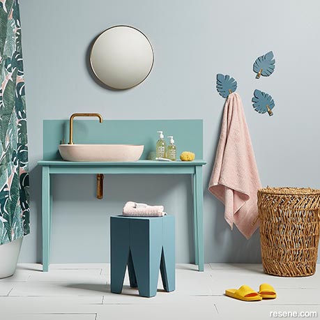 How to paint your own bathroom baskets - Good To