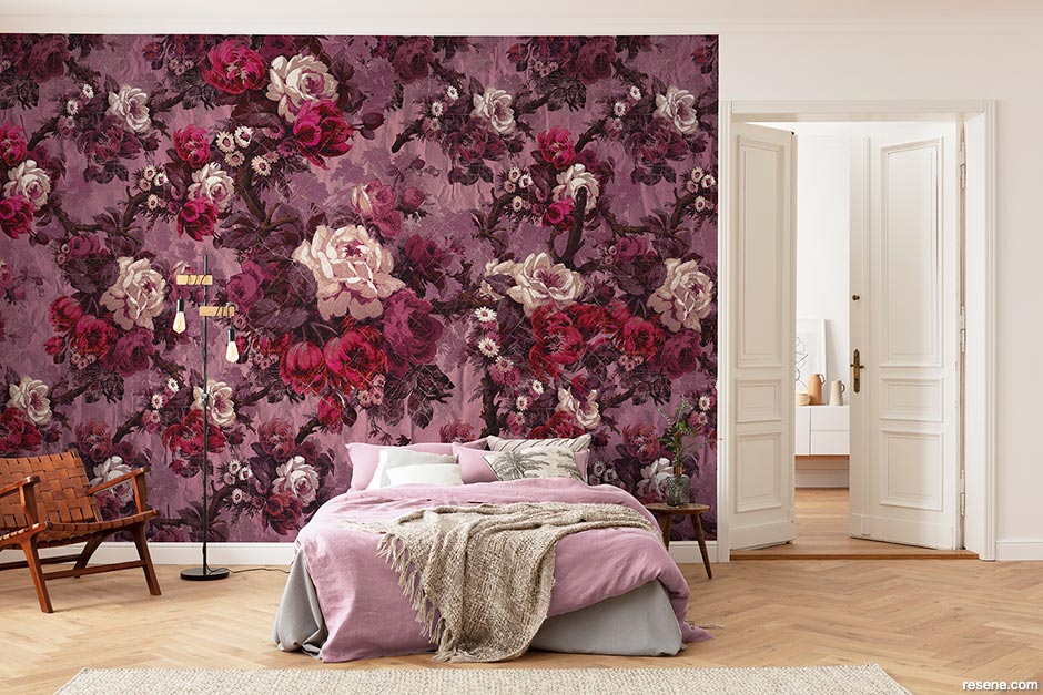 Oversized florals - wallpaper trend