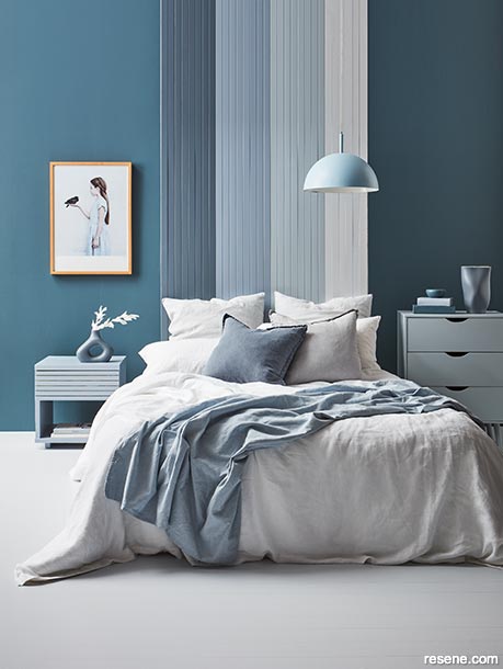 A relaxing rich grey-blue bedroom