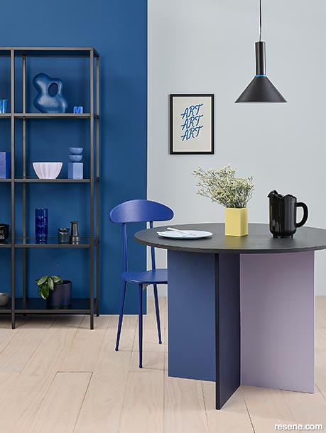 Create different areas in a space with colour blocking