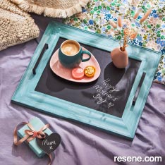 3 fun DIY paint ideas for a breakfast in bed tray