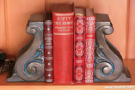Metallic paint effect on bookends