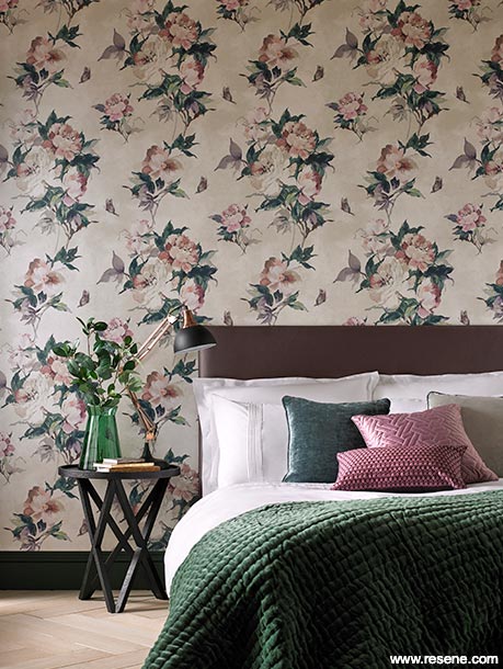 Floral design - Resene Wallpaper 1703-108-01