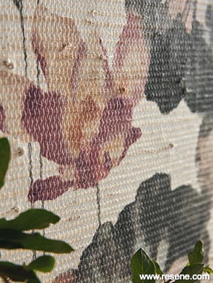 Textured floral design - Resene Wallpaper 2008-143-01