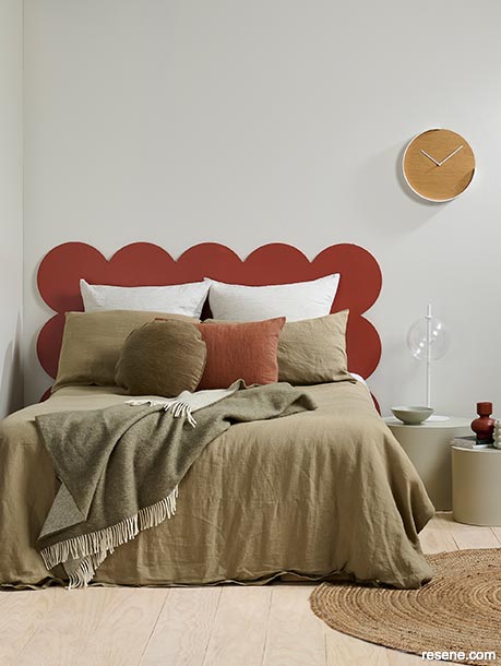Create a circular theme in your bedroom