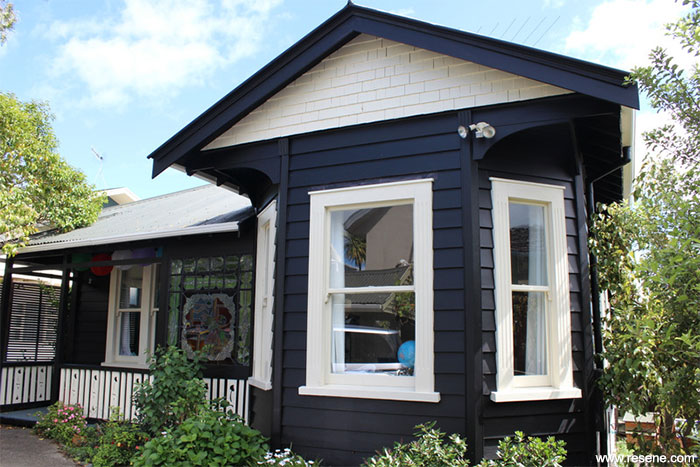 Exterior painted with Resene Black with Resene Double Pearl Lusta windows