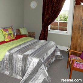 A grey neutral bedroom