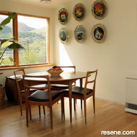 Retro wallpaper - dining room