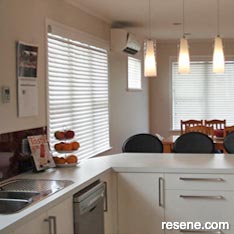Light kitchen colour scheme