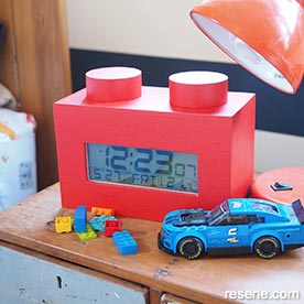 Lego-inspired DIY clock