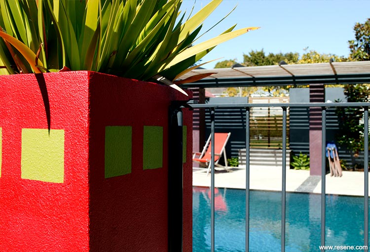 Pool detail and planters