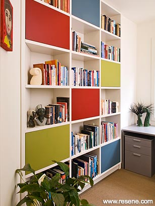 Wall bookcase