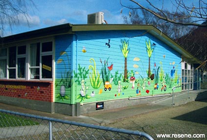 Holmes Kindergarten mural
