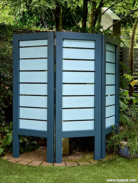 Blue hinged privacy screen