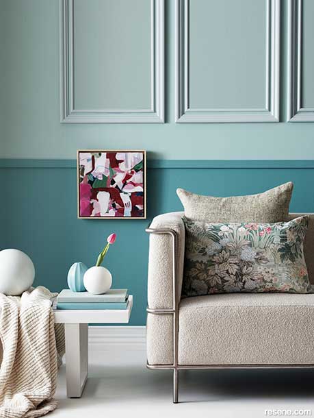 A cosy living room in airy and soothing shades of blue and teal