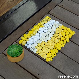 How to make your own pebble mat