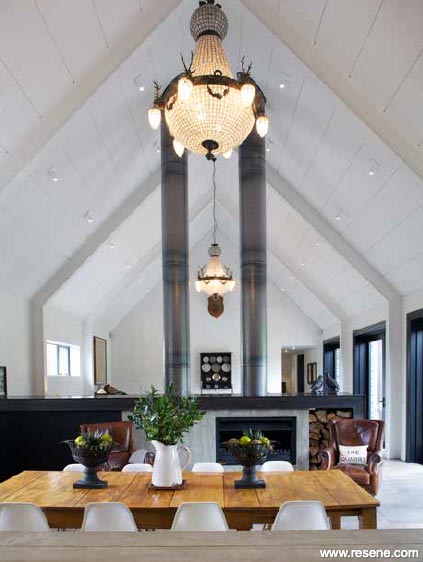 Bold dining room