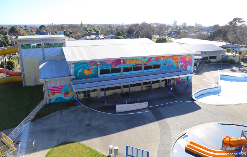 Lido Aquatic Centre -Exterior view of mural