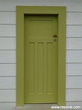 How to repaint the front door