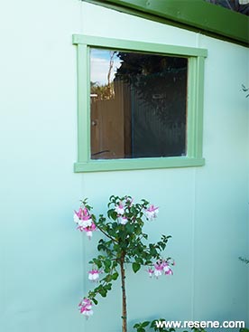 Replace a rotten wooden window