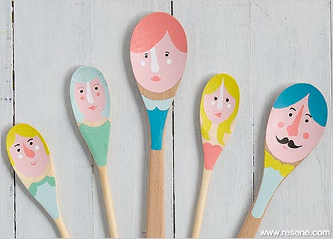 How to paint family faces on wooden spoons