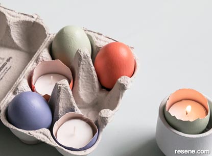 Eggshell tealight holders